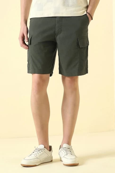 Men's Flap-Pocket Cargo Short — Olive